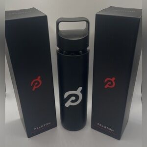 Peloton Black & White 16 oz Non-Slip Water Bottle Set of 2